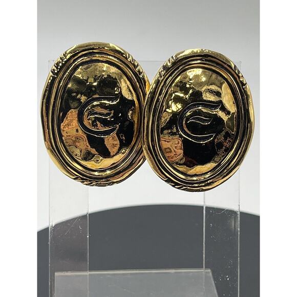 Elizabeth Taylor Monogram Rare Vintage Estate Signed AVON 1.5” 1993 Clip Earring - Picture 2 of 14